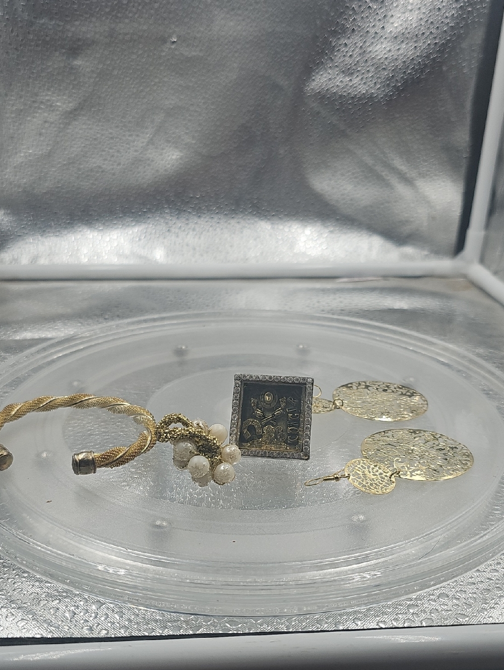 Golden Bracelet & Earings, Crochet Pearl Ring And Loose Shadow Box Stretch Ring - Picture 1 of 3